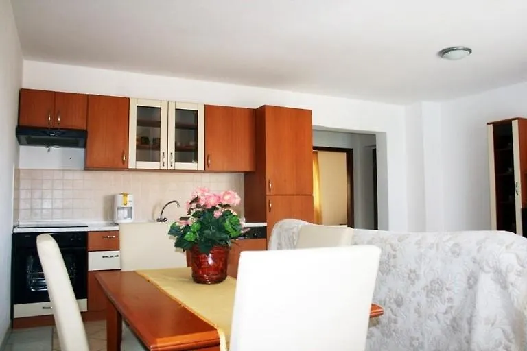 Apartment Miro Tar-Vabriga