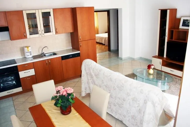 Apartment Miro Tar-Vabriga